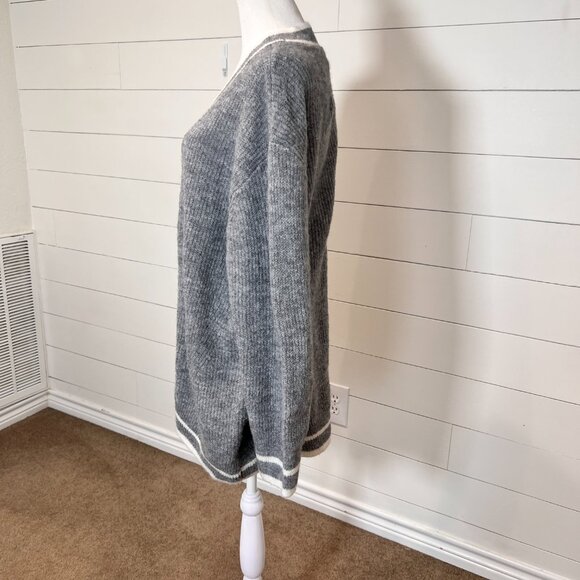 a new day Oversized Gray & White Cardigan Sweater Size M - Picture 4 of 8